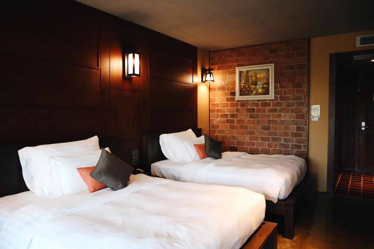 Hotel De L'Amour Sha Plus Prakhon Chai Экстерьер фото